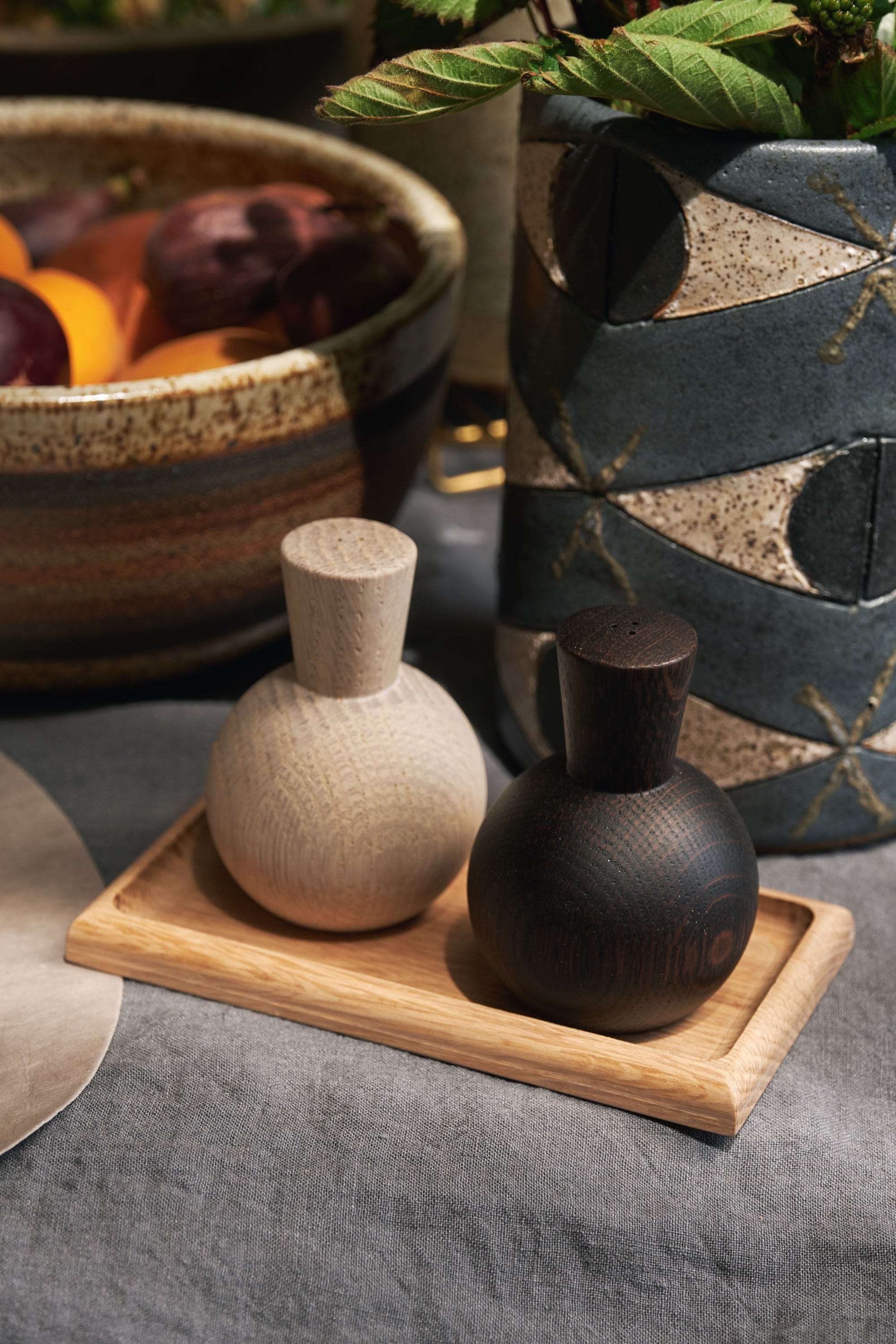 Lostine Home Kitchen Serving Salt and Pepper Shaker Set White and Dark Wash / 3.25" H X 2.5" D