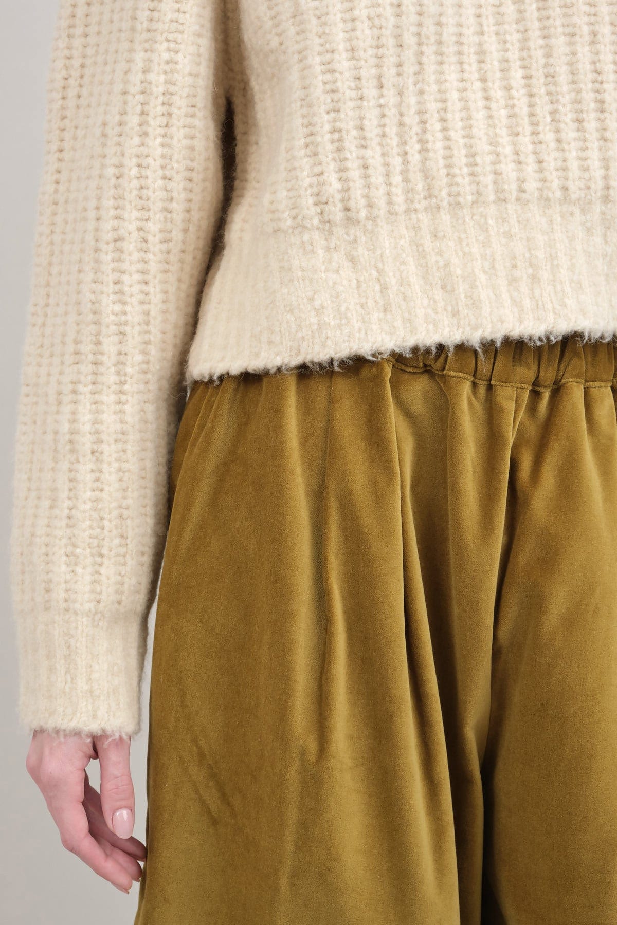 Hemline on Chunky Cropped Sweater