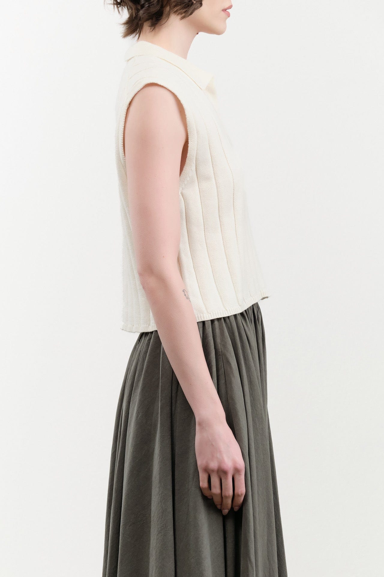7115 by Szeki Apparel Womens Sweaters Collared Ribbed Vest