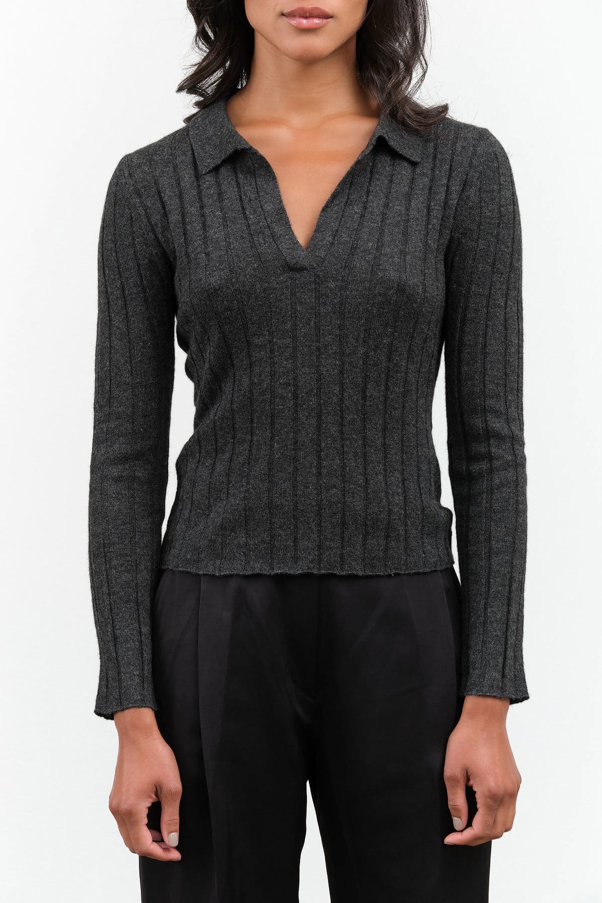 7115 by Szeki Apparel Womens Sweaters Yak V-Neck Long Sleeve Top in Charcoal