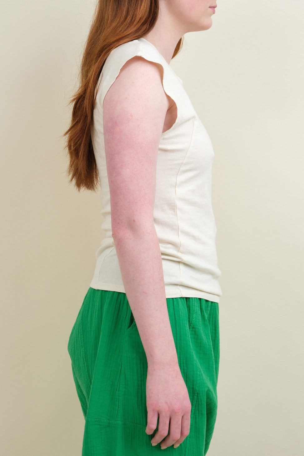 Side of Muscle Tee in Angora