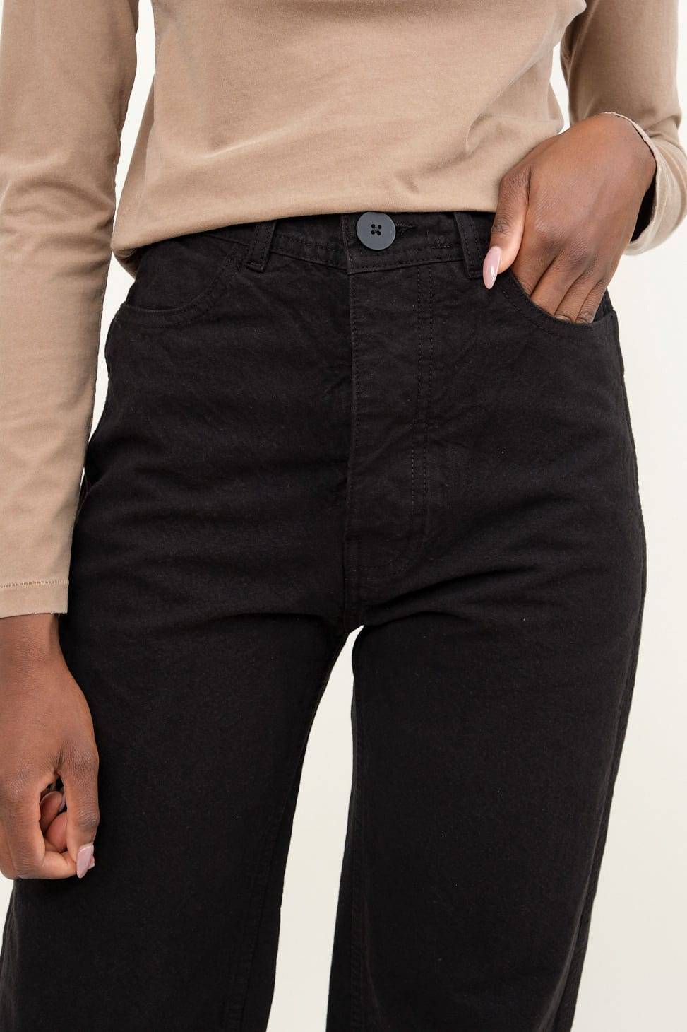 Front detailing on California Slim in Black