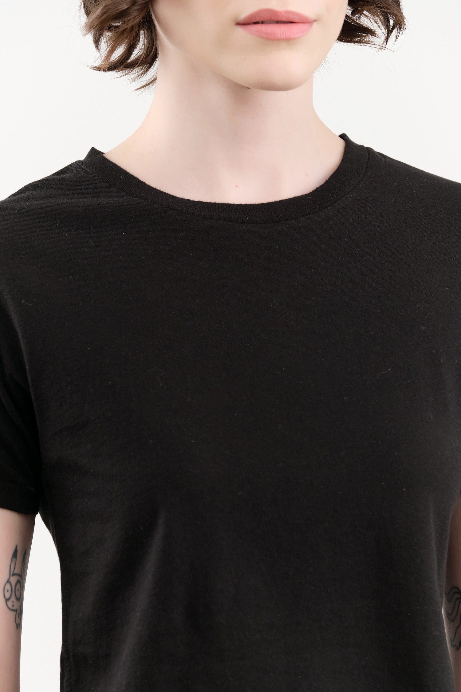 Amo Denim Apparel Womens Tees Babe Tee in Black
