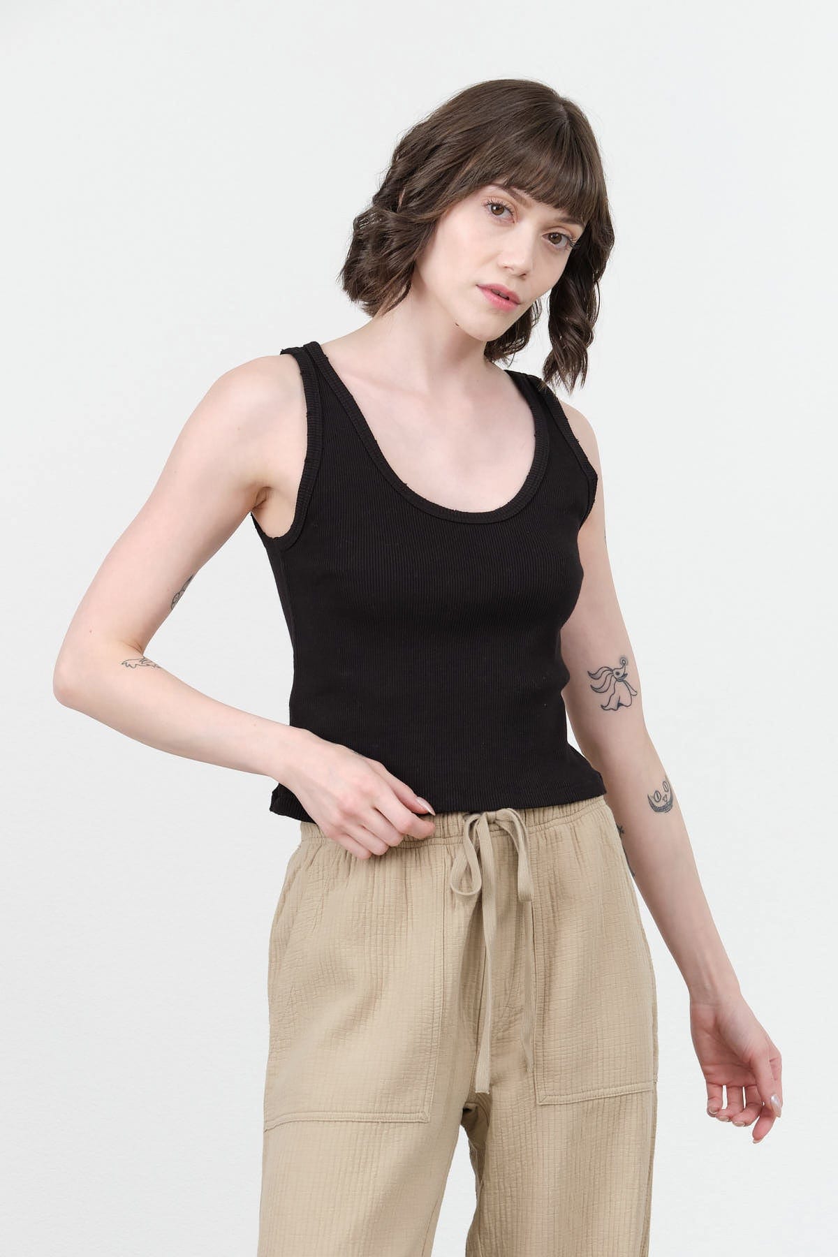 Amo Denim Apparel Womens Blouses Crop Rib Top in Black Black / XSmall