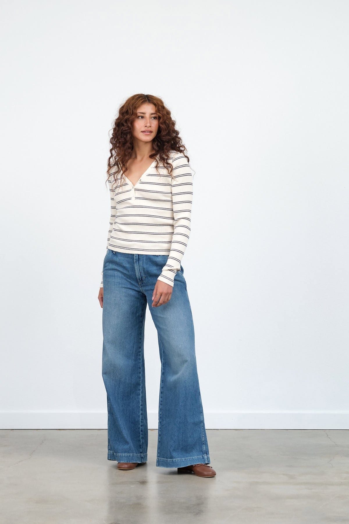 Amo Denim Apparel Womens Denim Edith Wide Leg Trouser Romance / 24