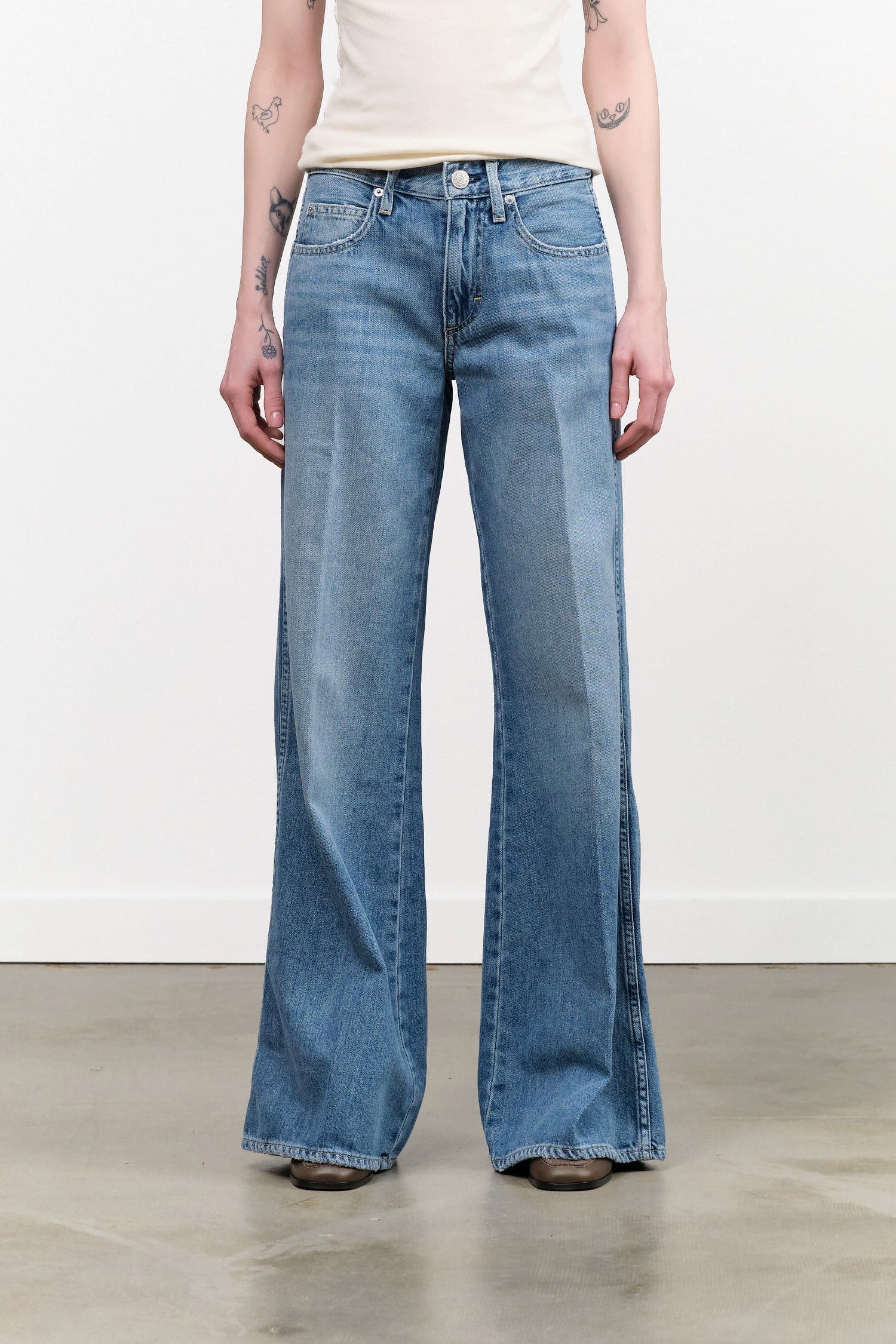 Amo Denim Apparel Womens Denim Faith Flare Jean