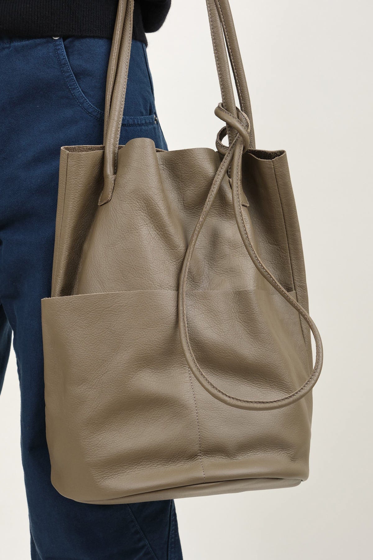Are Studio Accessories Bags Barrel Bag in Morel Morel / 14" L 12" W 10" D