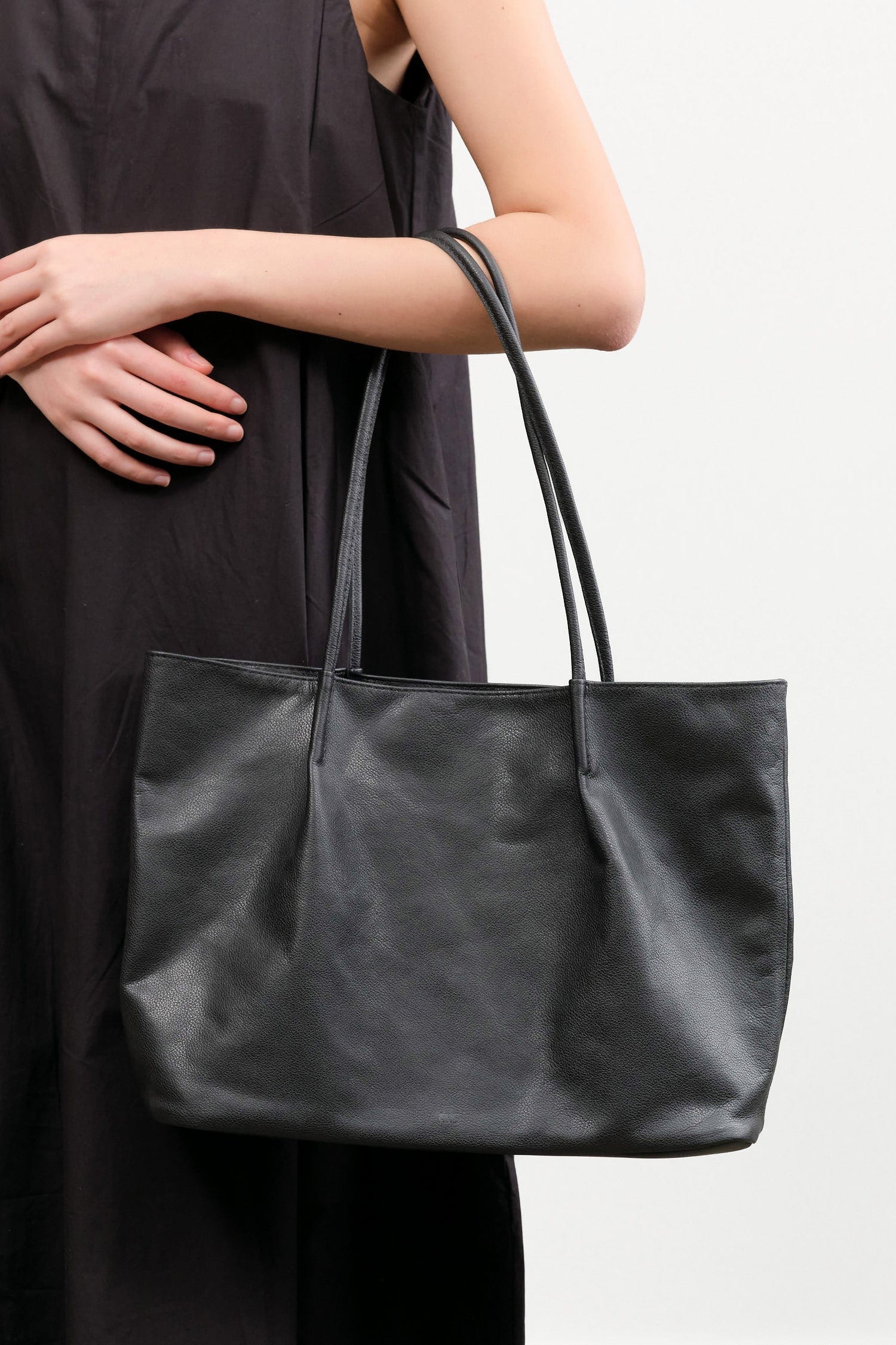Are Studio Accessories Bags Large Frances Bag in Black Black / 11" H X 14" W X 4.5" D