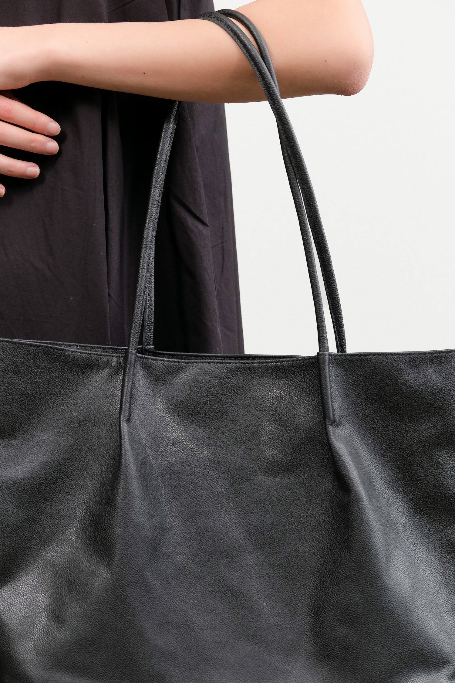 Are Studio Accessories Bags Large Frances Bag in Black Black / 11" H X 14" W X 4.5" D