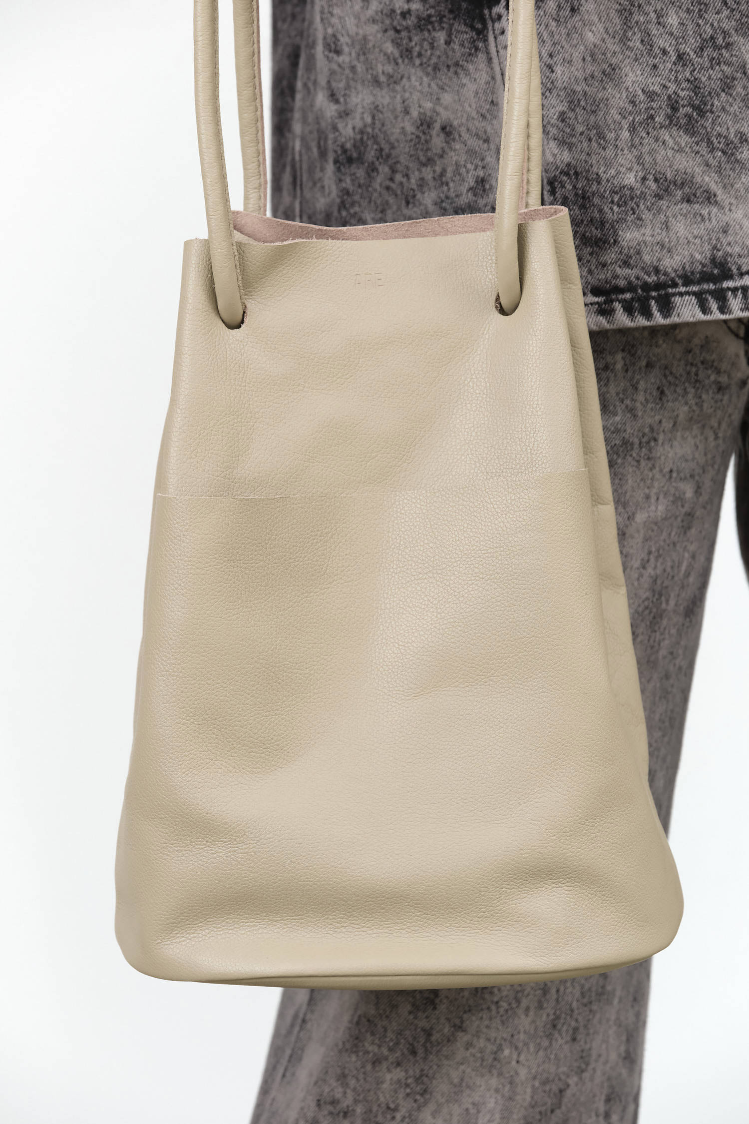 Are Studio Accessories Bags Tube Bag in Fog Fog / 12" L X 9" W X 6" D