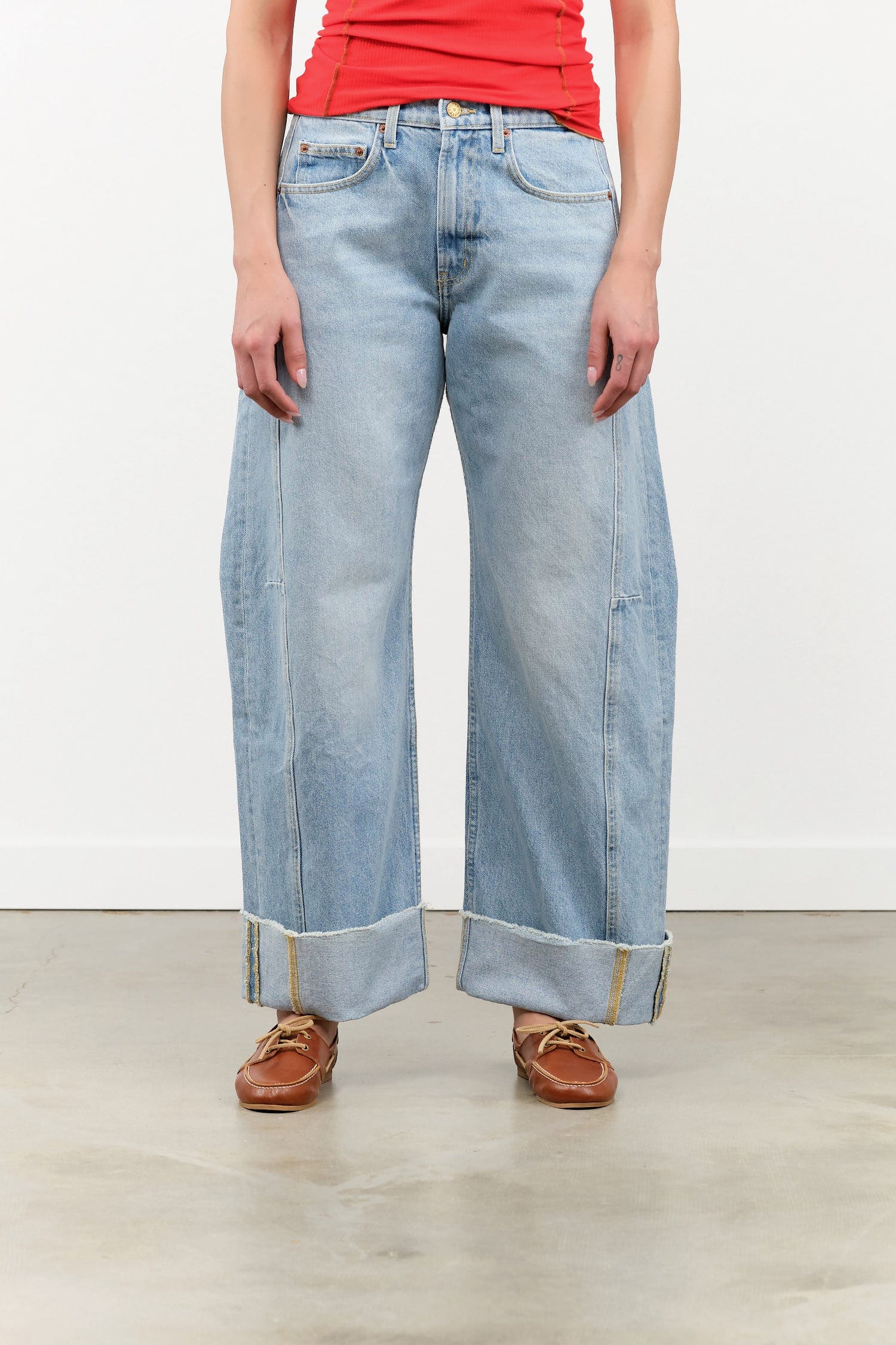 B Sides Jeans Apparel Womens Denim Relaxed Cuffed Lasso in Jac Wash
