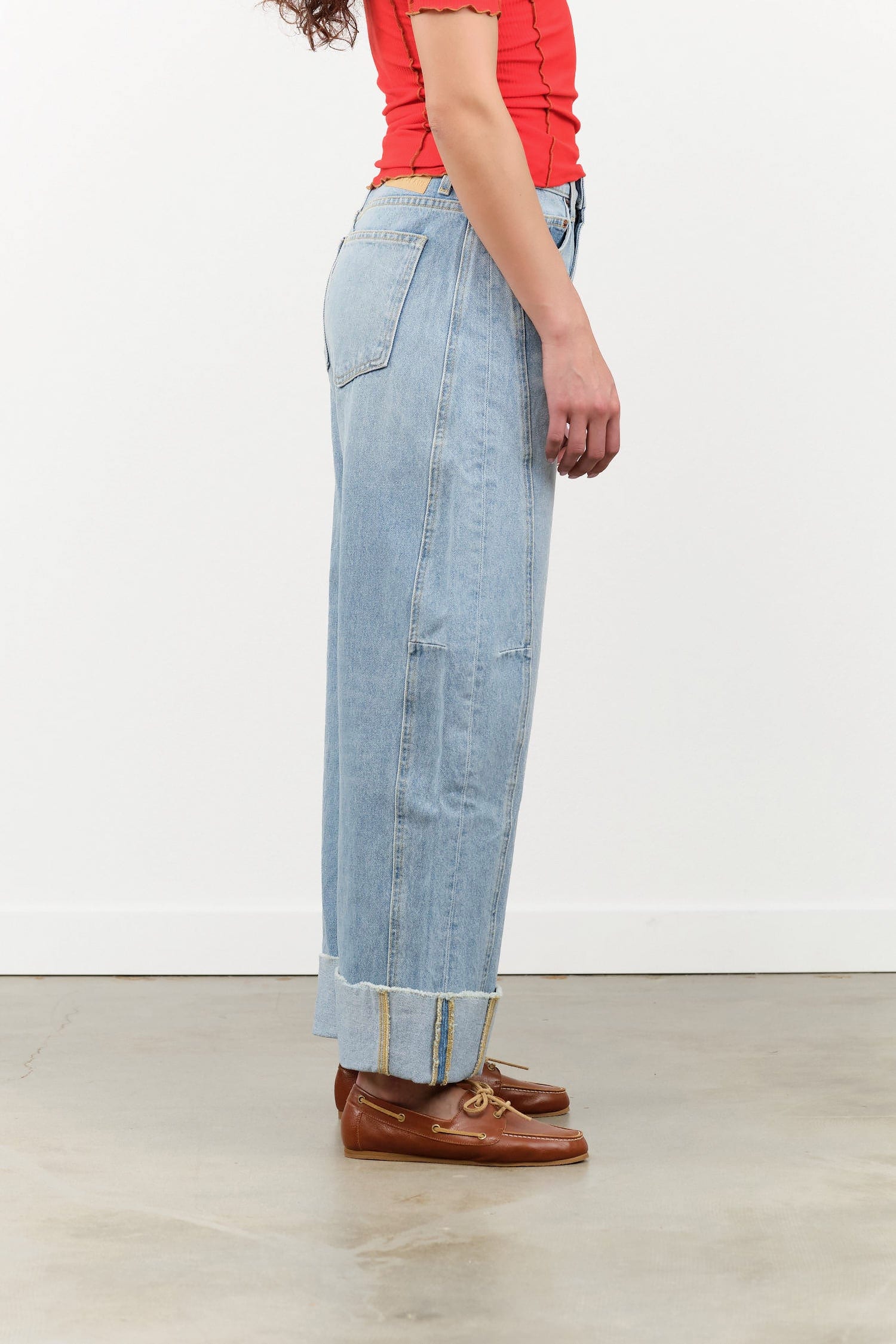 B Sides Jeans Apparel Womens Denim Relaxed Cuffed Lasso in Jac Wash