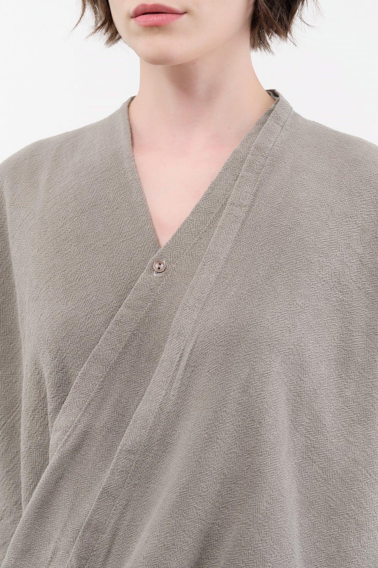 Black Crane Apparel Womens Blouses Drapy Shirt
