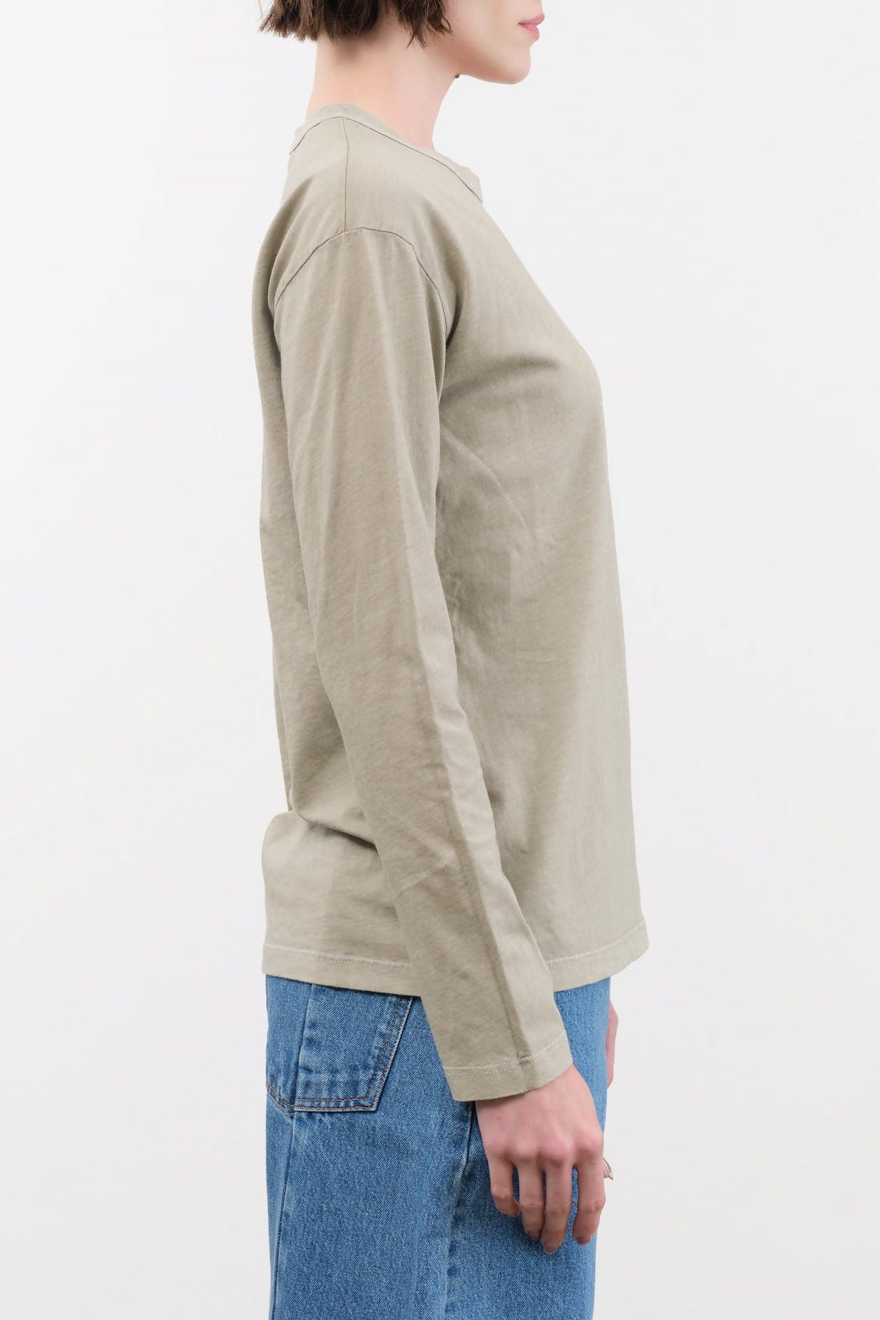 Black Crane Apparel Womens Blouses Regular Long Sleeve Tee in Limestone