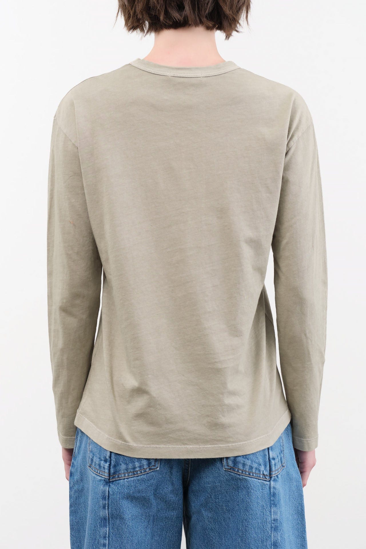 Black Crane Apparel Womens Blouses Regular Long Sleeve Tee in Limestone