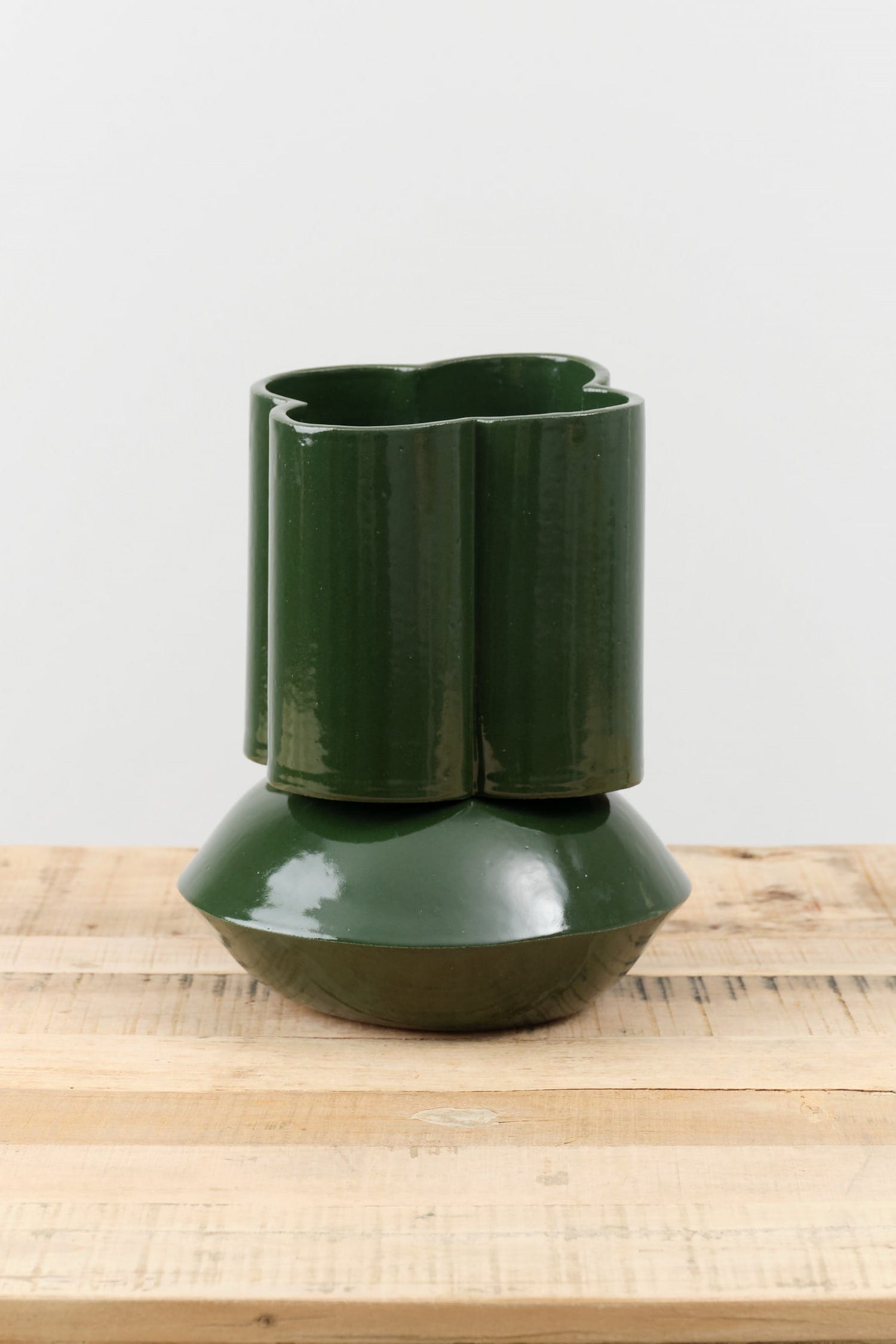 BZippy Art Ceramics Oval Scallop Vase Chrome Green