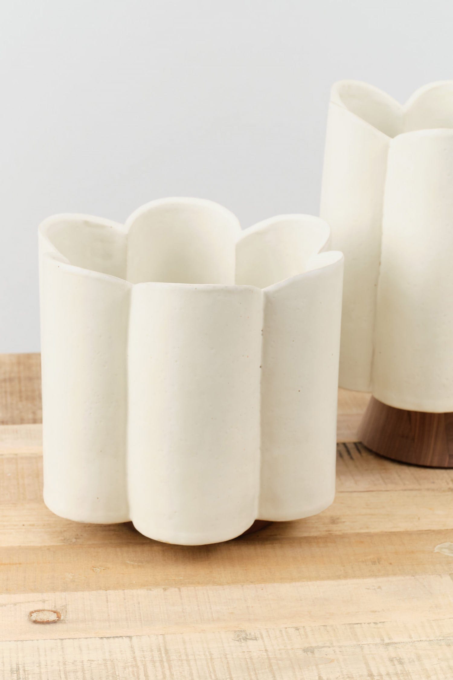BZippy Art Ceramics Short Scallop Vase in Cream Cream