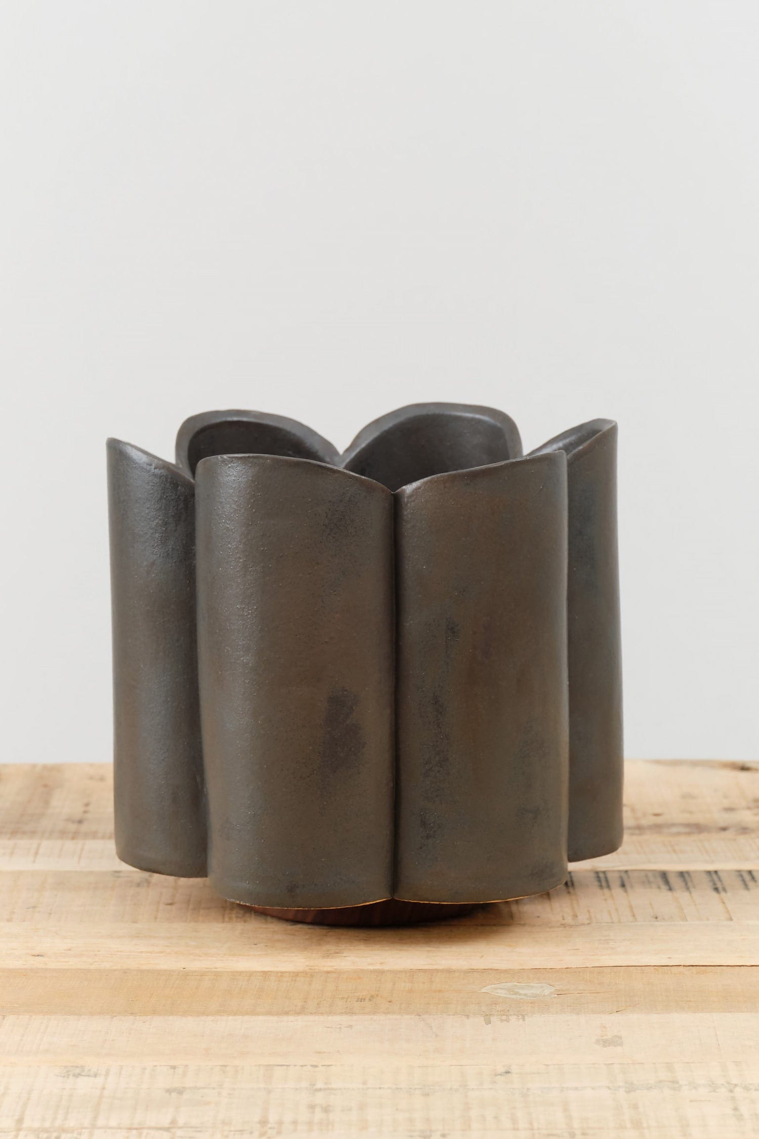 BZippy Art Ceramics Short Scallop Vase in Iron Gate Iron Gate