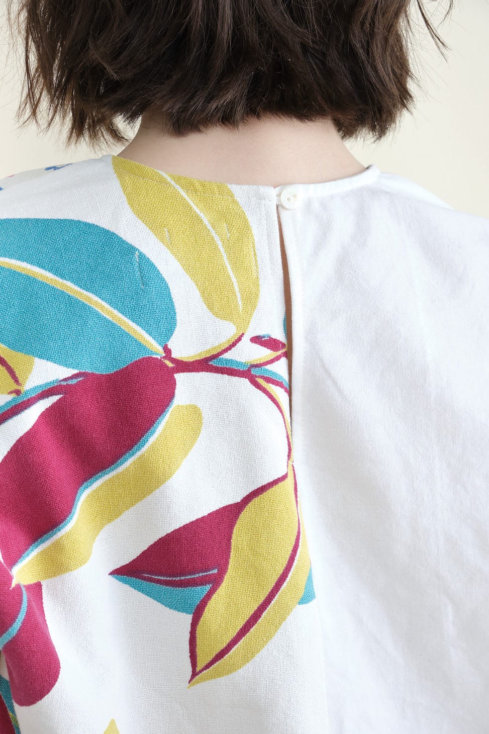 Button detailing on Cloud Top