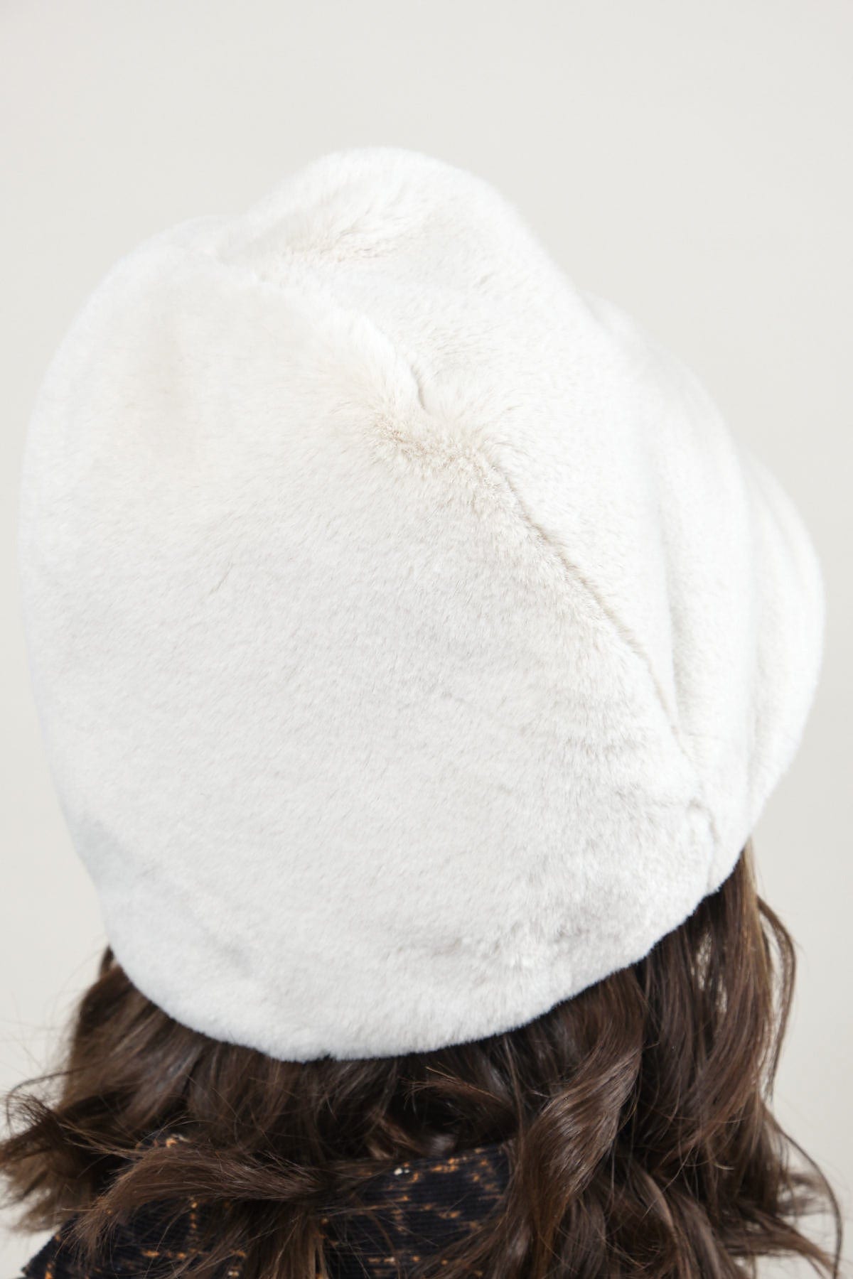 Detailing on Faux Fur Toque in Crema