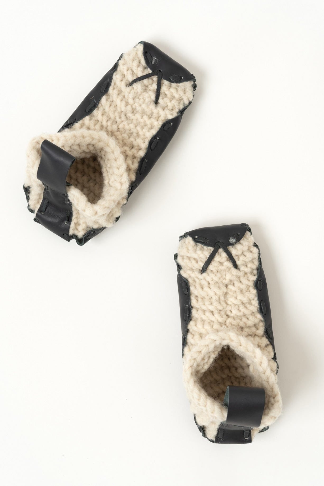 Chilote Accessories Slippers House Shoes in Black