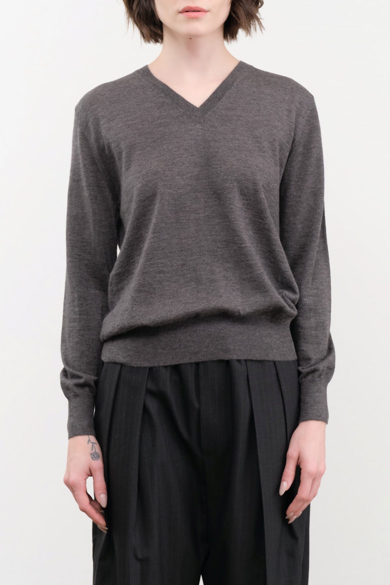 DEMYLEE Apparel Womens Sweaters Blythe Superfine Cashmere Sweater