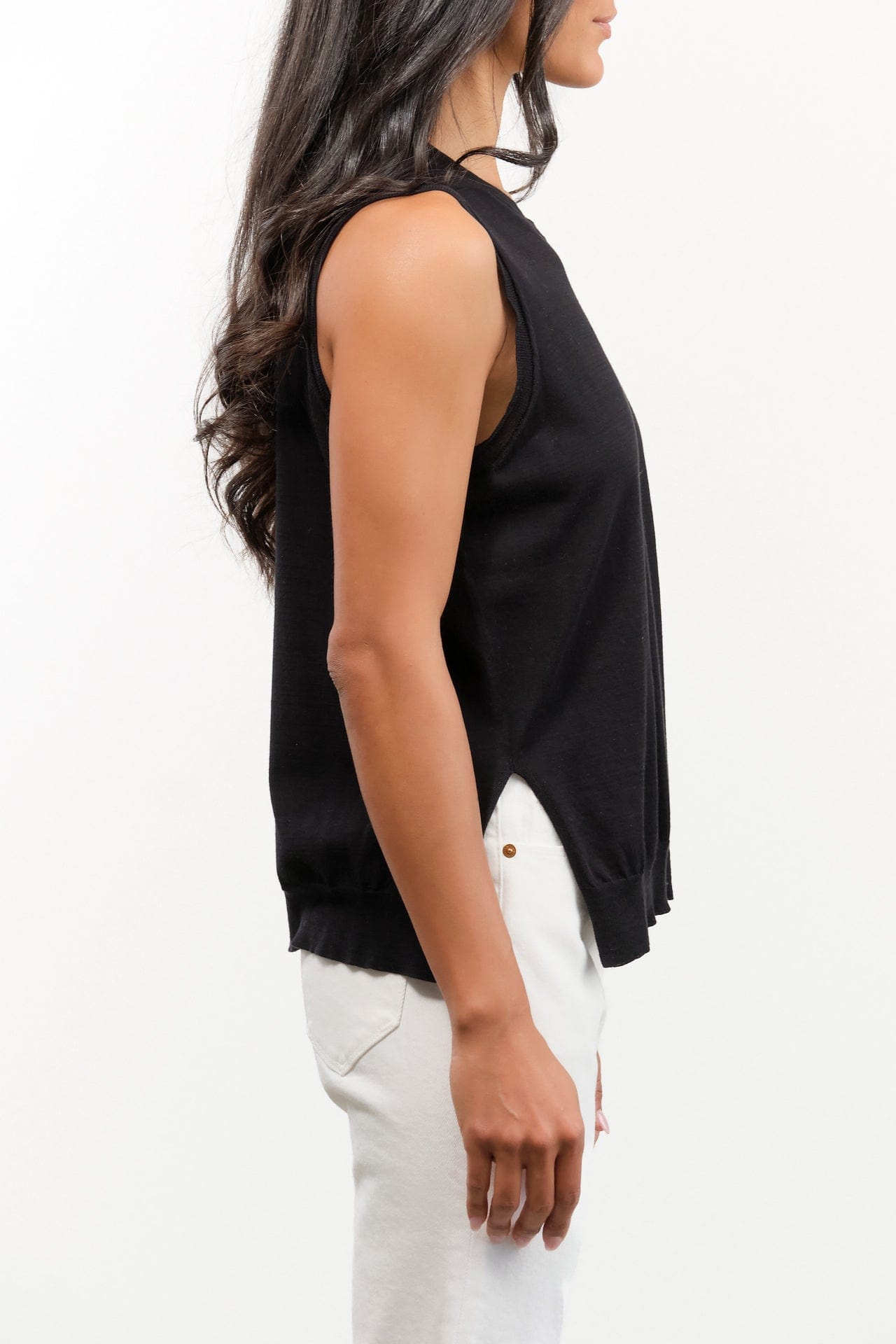 DEMYLEE Apparel Womens Sweaters Elisa Fine Pima Cotton Vest