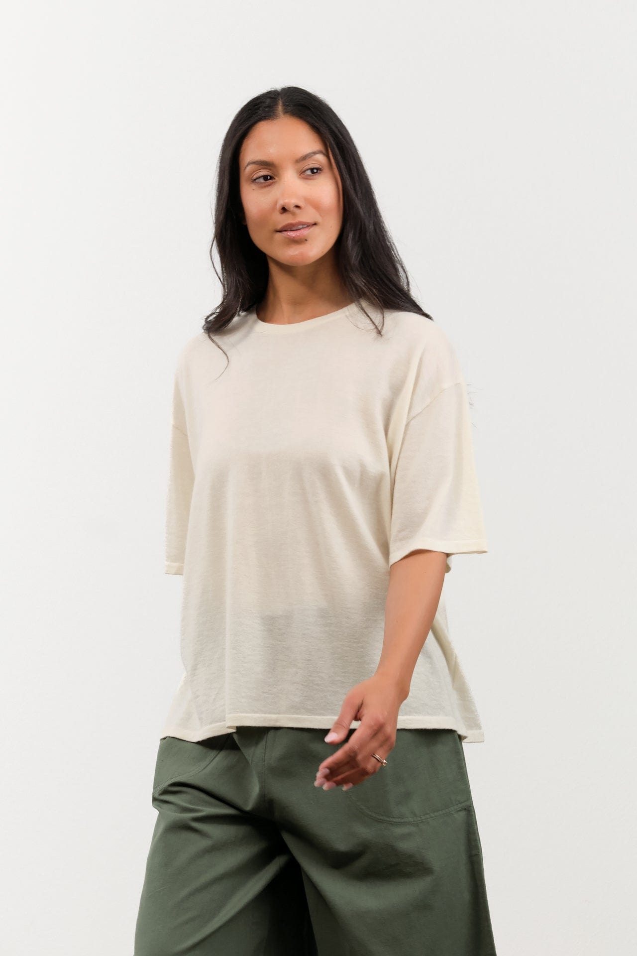 DEMYLEE Apparel Womens Sweaters Hazel Superfine Cashmere Top in Ivory