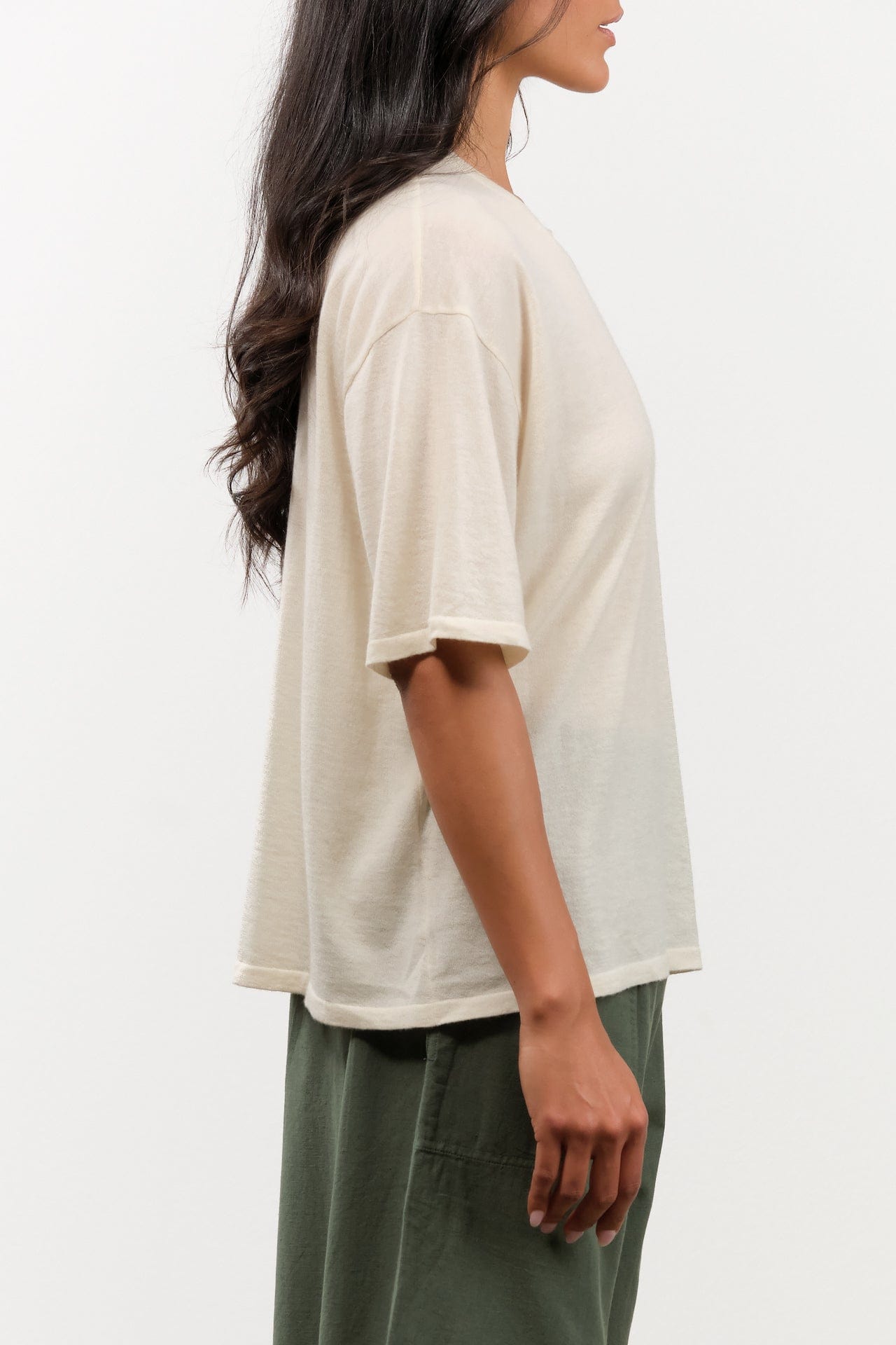 DEMYLEE Apparel Womens Sweaters Hazel Superfine Cashmere Top in Ivory