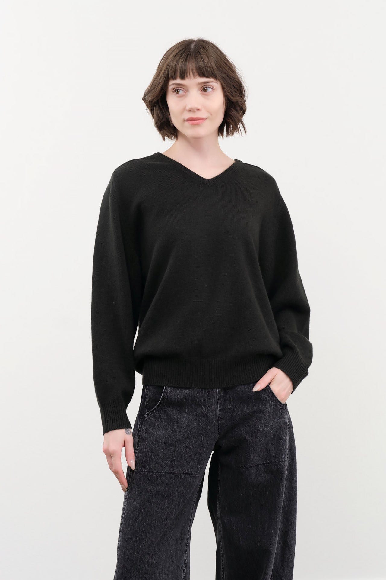 DEMYLEE Apparel Womens Sweaters Jovie Cashmere Sweater