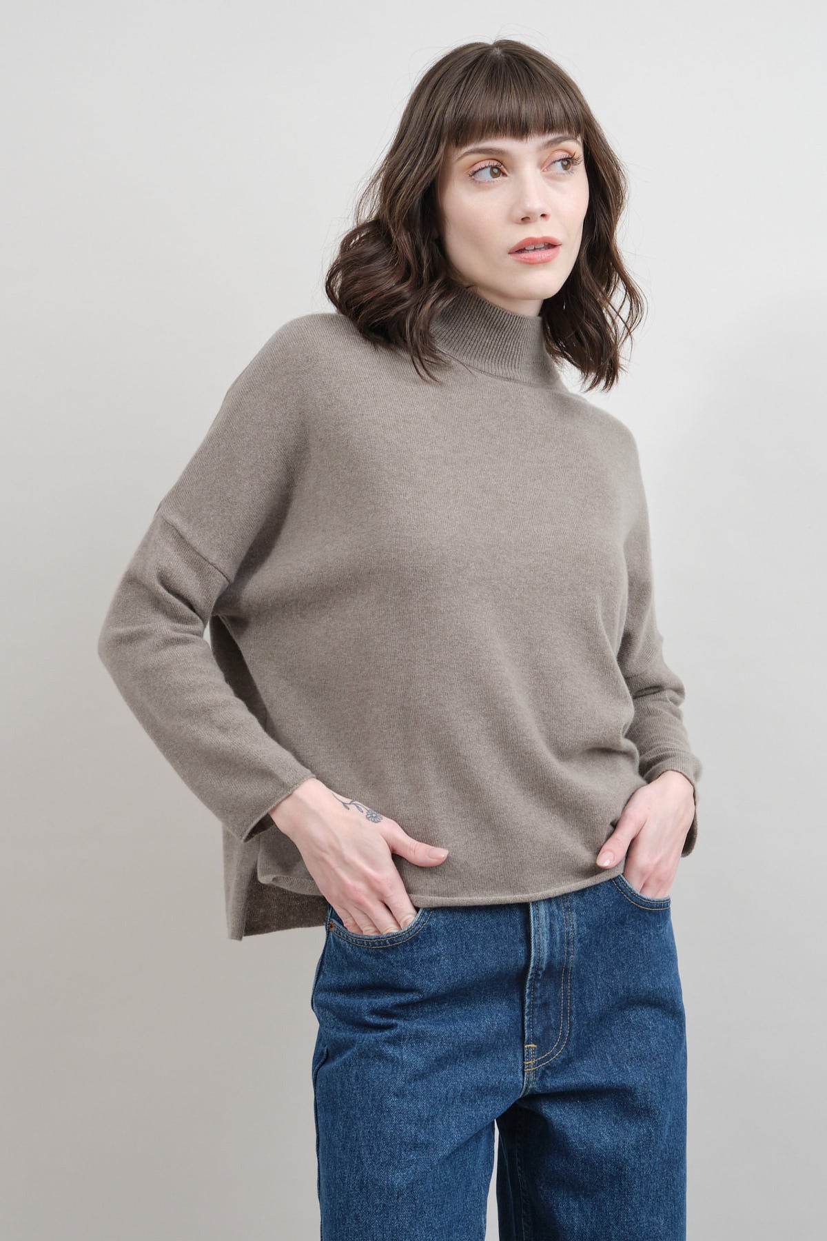 Cashmere High Neck Pullover Sweater in Mocha
