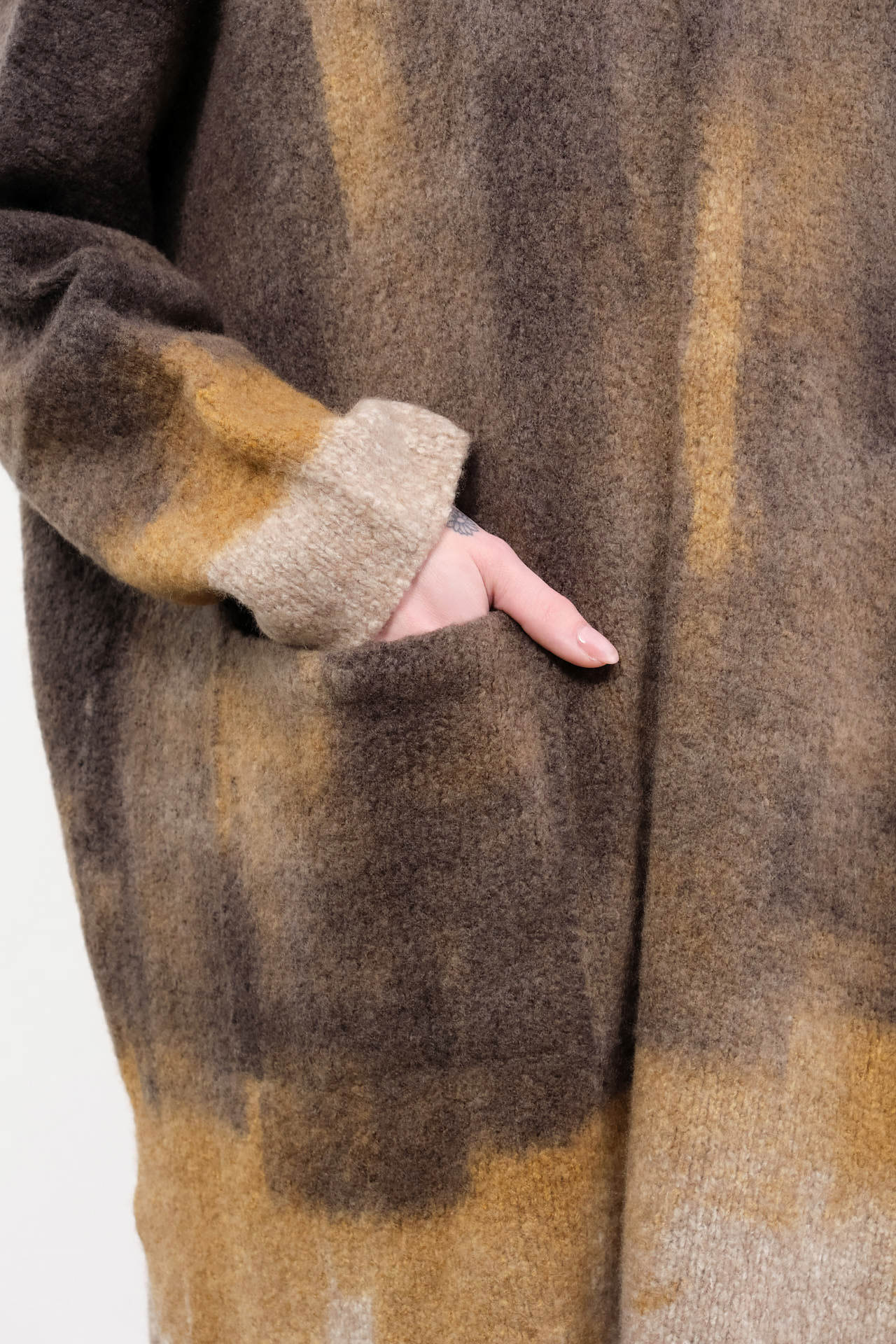 F Cashmere Apparel Womens Sweaters Luna Cardigan in Brown