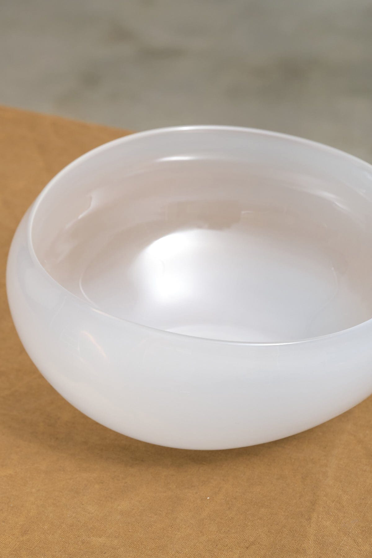 Gary Bodker Designs Home Kitchen Serving Medium Nesting Bowl