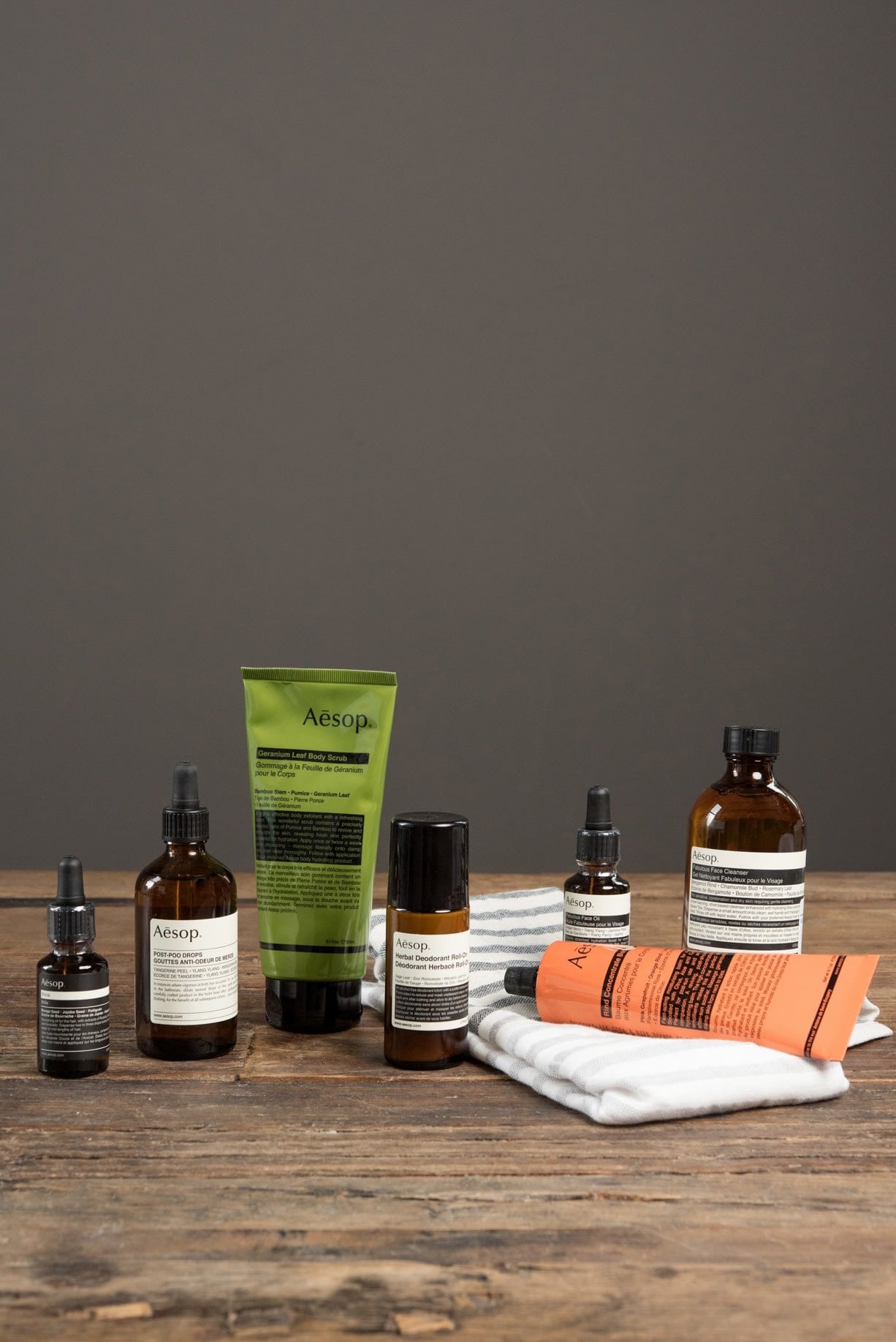 Aesop Beauty Hair Shine Hair and Beard Oil Green/Citrus/Floral / 0.8 fl oz