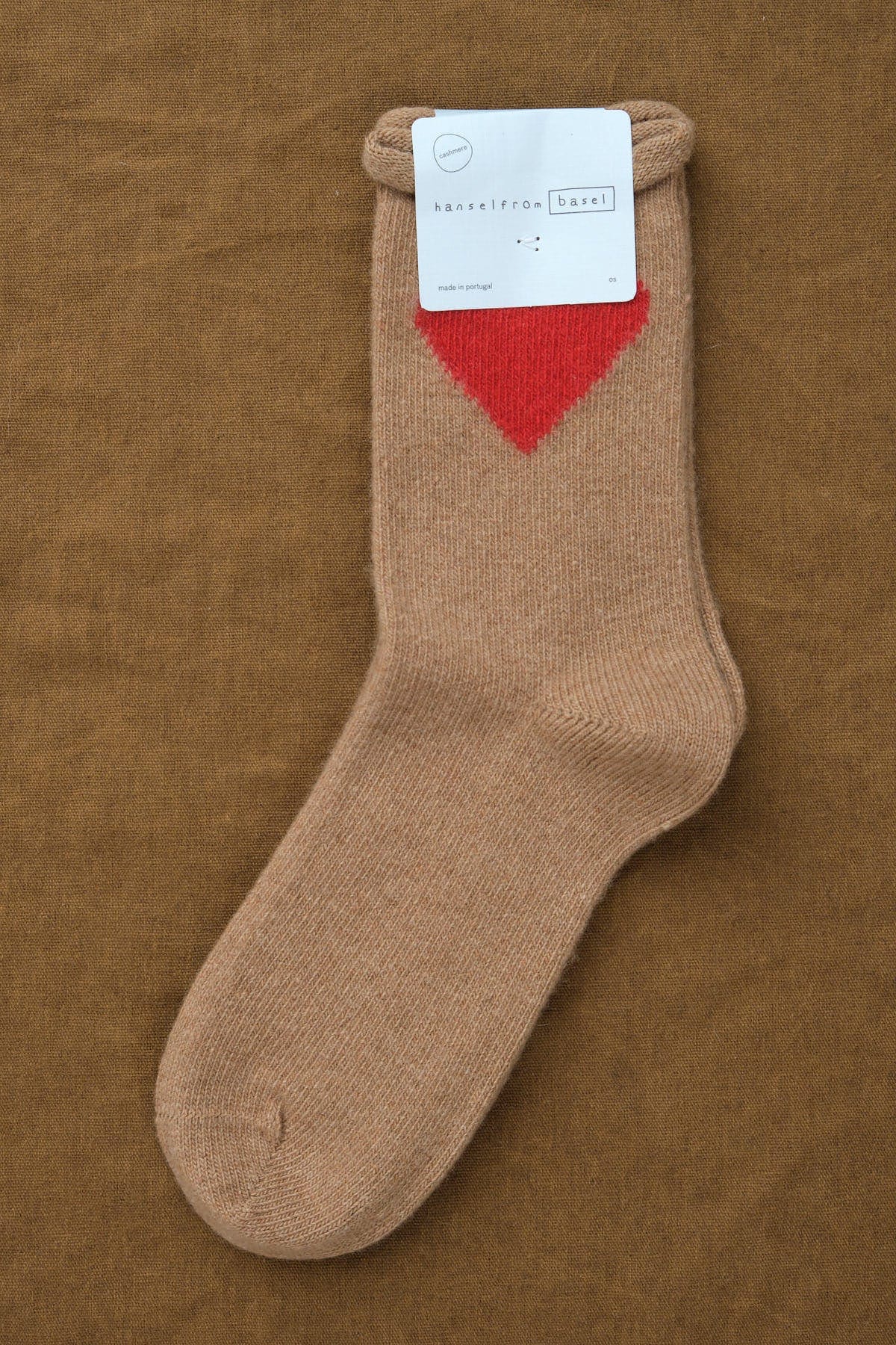 Love Cashmere Crew Socks in Camel