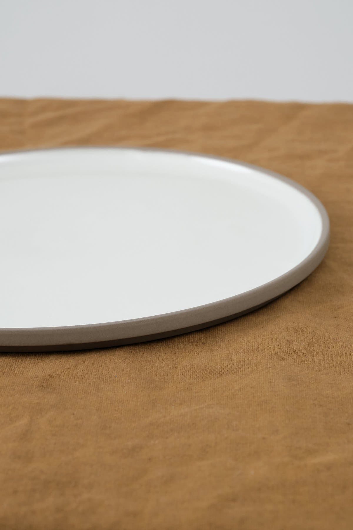 Hasami Porcelain Home Kitchen Dishware 10" Glazed Plate