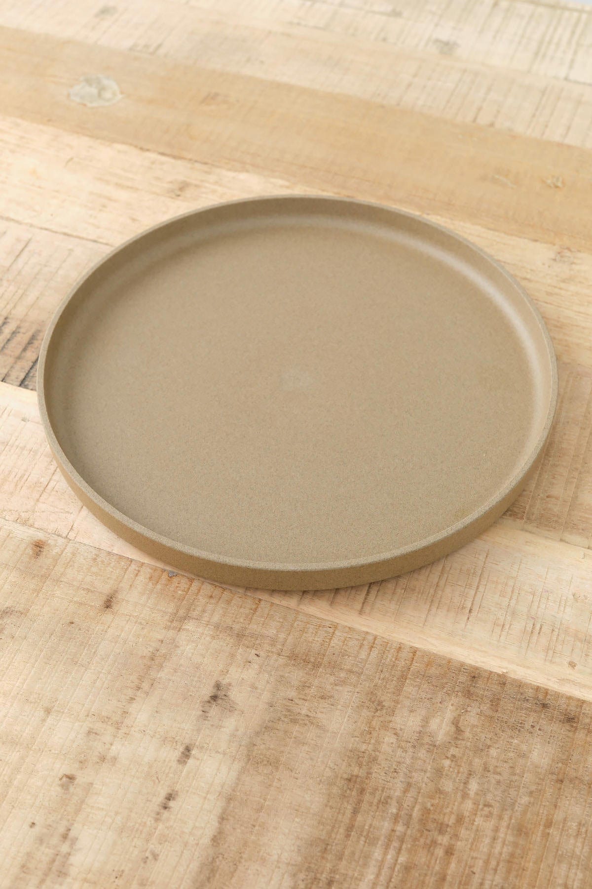 Hasami Porcelain Home Kitchen Dishware 10" Plate Natural / 10" Diameter