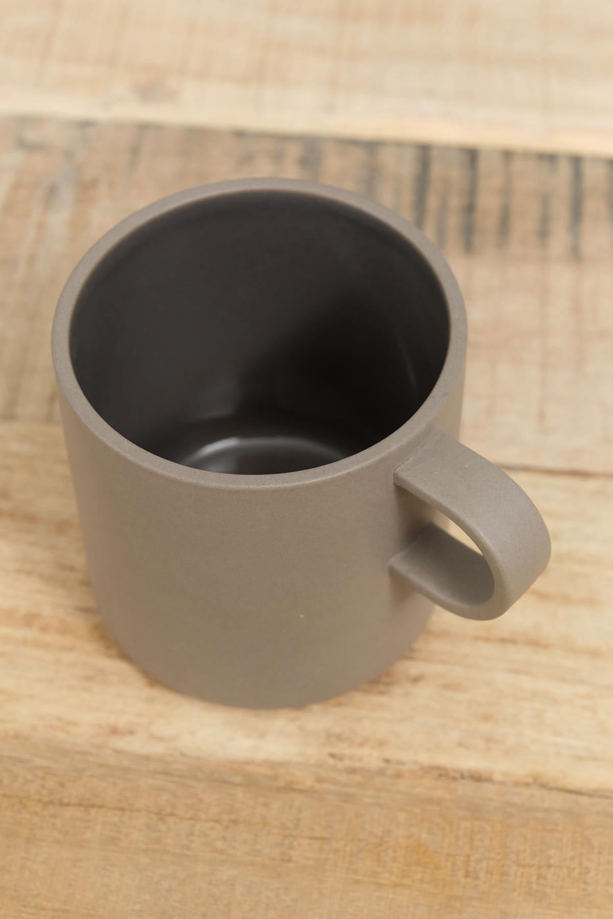 Dark Gray Inside Porcelain 13oz Glazed Mug by Hasami with Handle