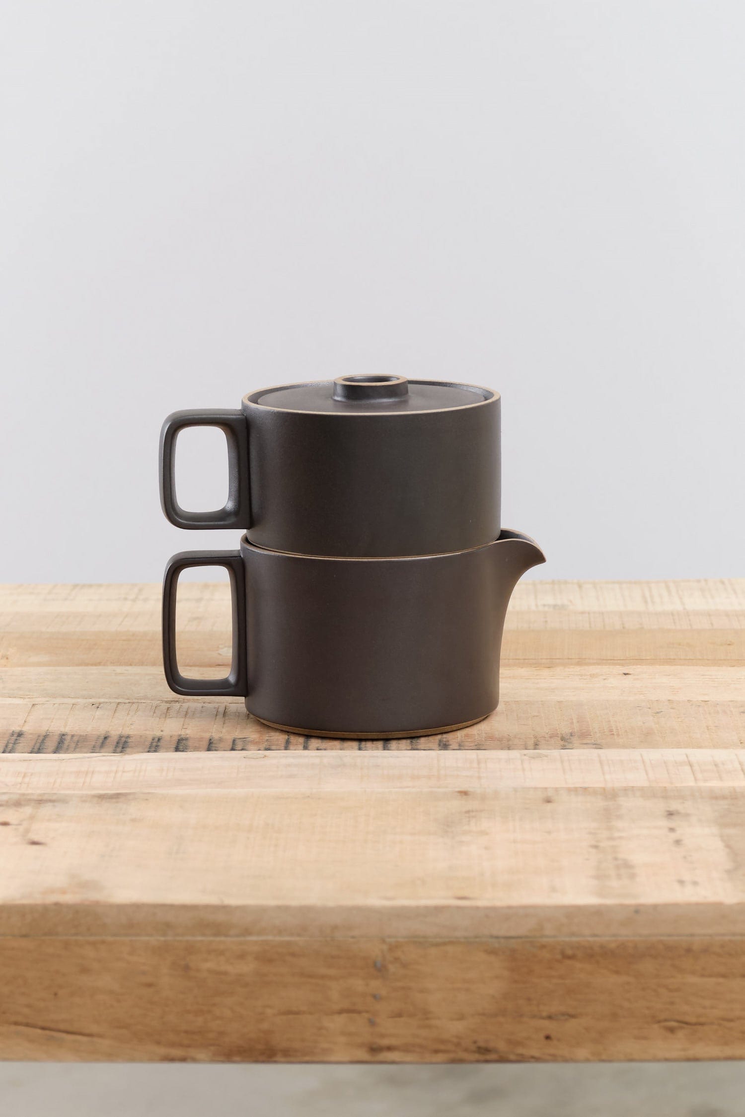 Hasami Porcelain Home CoffeeTea Coffee Dripper with Teapot Black / 5 5/8" Dia X 7 3/8" H