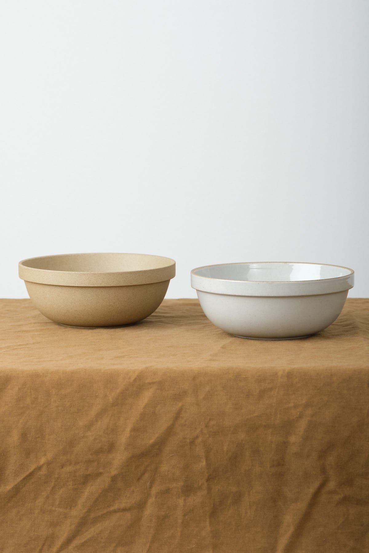 Hasami Porcelain Home Kitchen Dishware Mid-Deep Round Bowl