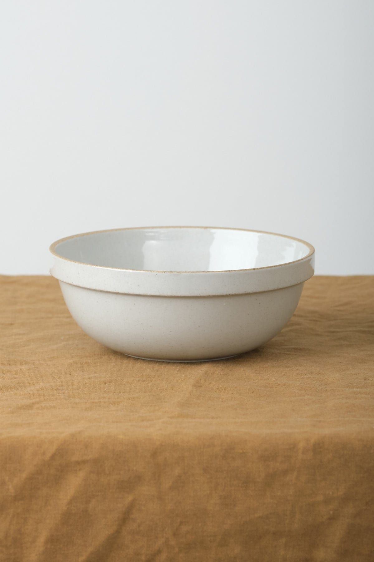 Hasami Porcelain Home Kitchen Dishware Mid-Deep Round Bowl Gloss Gray / 7 3/8" D X 2 7/8" H
