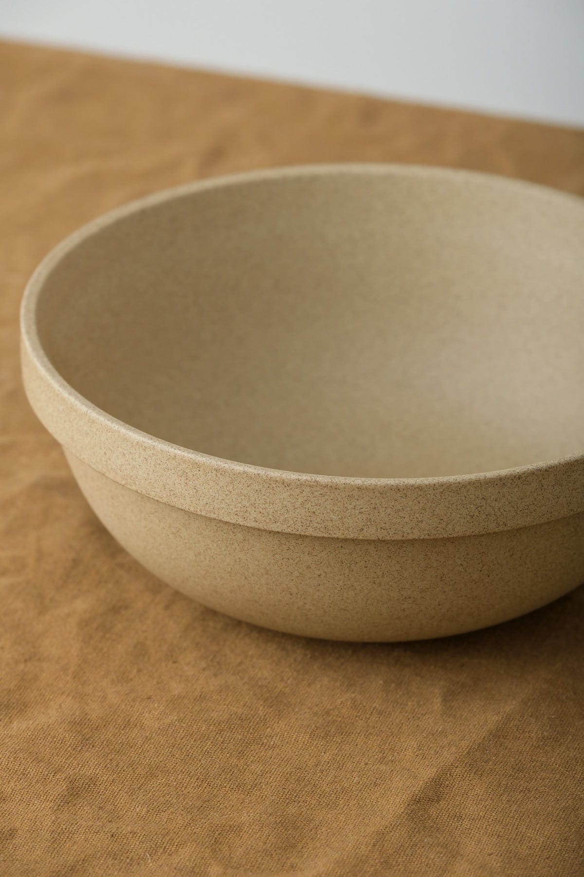 Hasami Porcelain Home Kitchen Dishware Mid-Deep Round Bowl