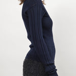 Side of Transparent Block Knit Blouse in Navy