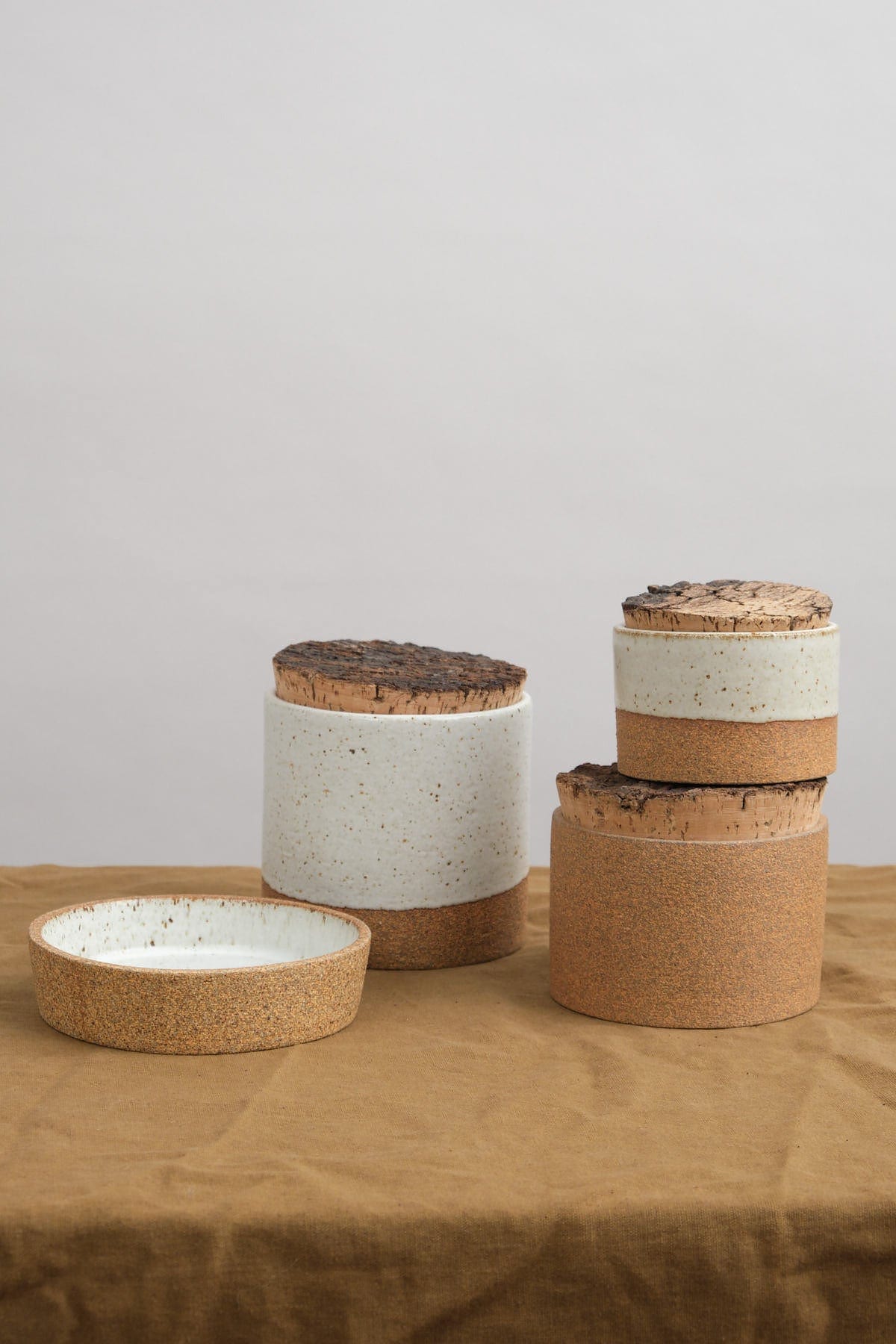 4.5" X 4.5" Canister in Sandstone/Snow White
