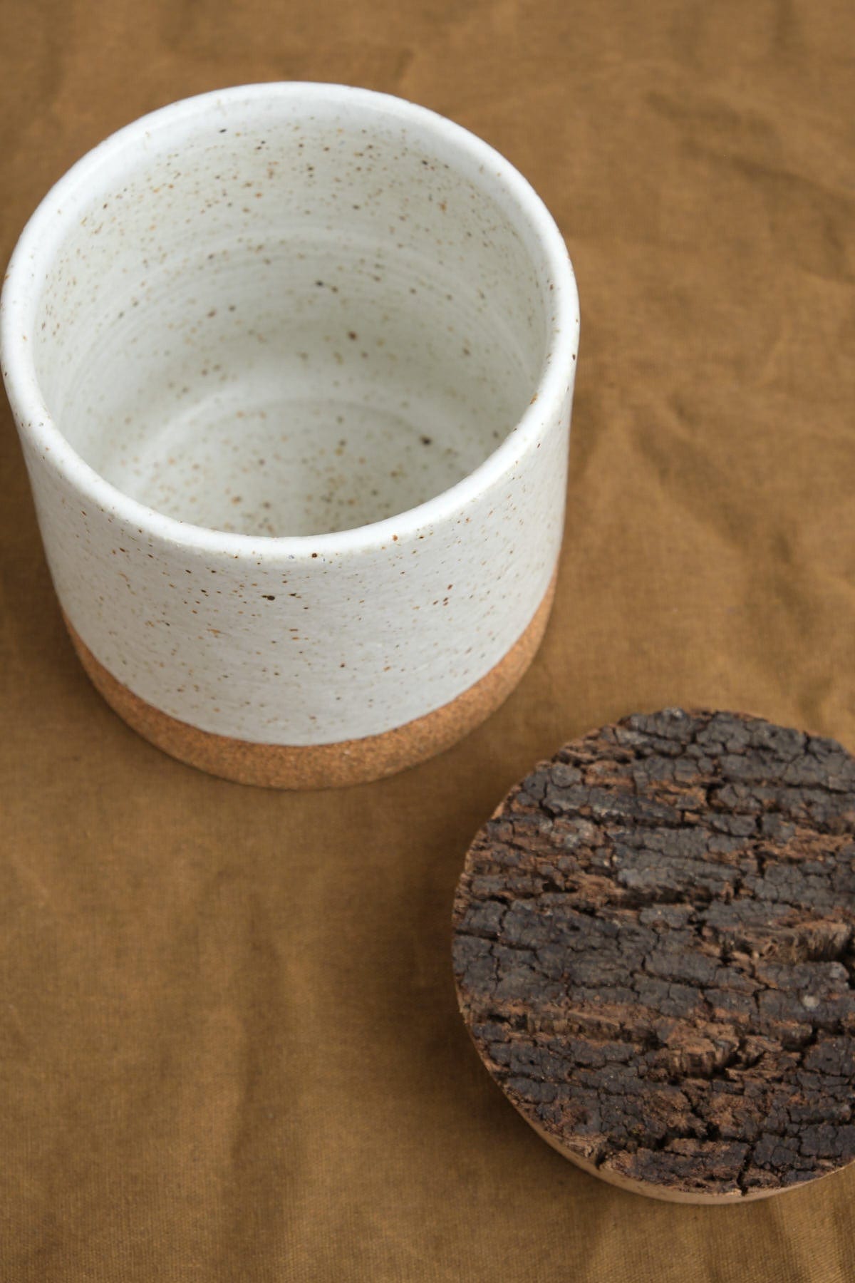 4.5" X 4.5" Canister in Sandstone/Snow White