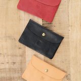 Il Bisonte Accessories Bags Classic Envelope Case in Nero Nero / 6.25" L X 4.25" W X .5" D