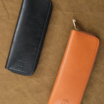 Il Bisonte Home Objects Cowhide Pen Holder in Nero Nero / 2.8" L X 6.7" H X 1" D