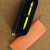 Il Bisonte Home Objects Cowhide Pen Holder in Nero Nero / 2.8" L X 6.7" H X 1" D