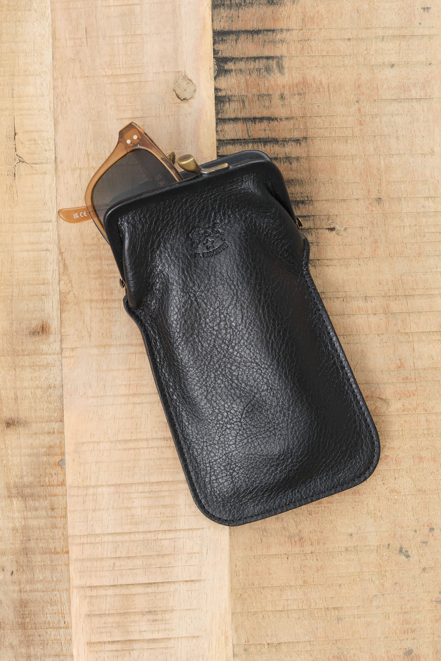 Il Bisonte Accessories Sunglasses Glasses Case in Nero Nero / 6.75" L X 3.5" H X .75" D