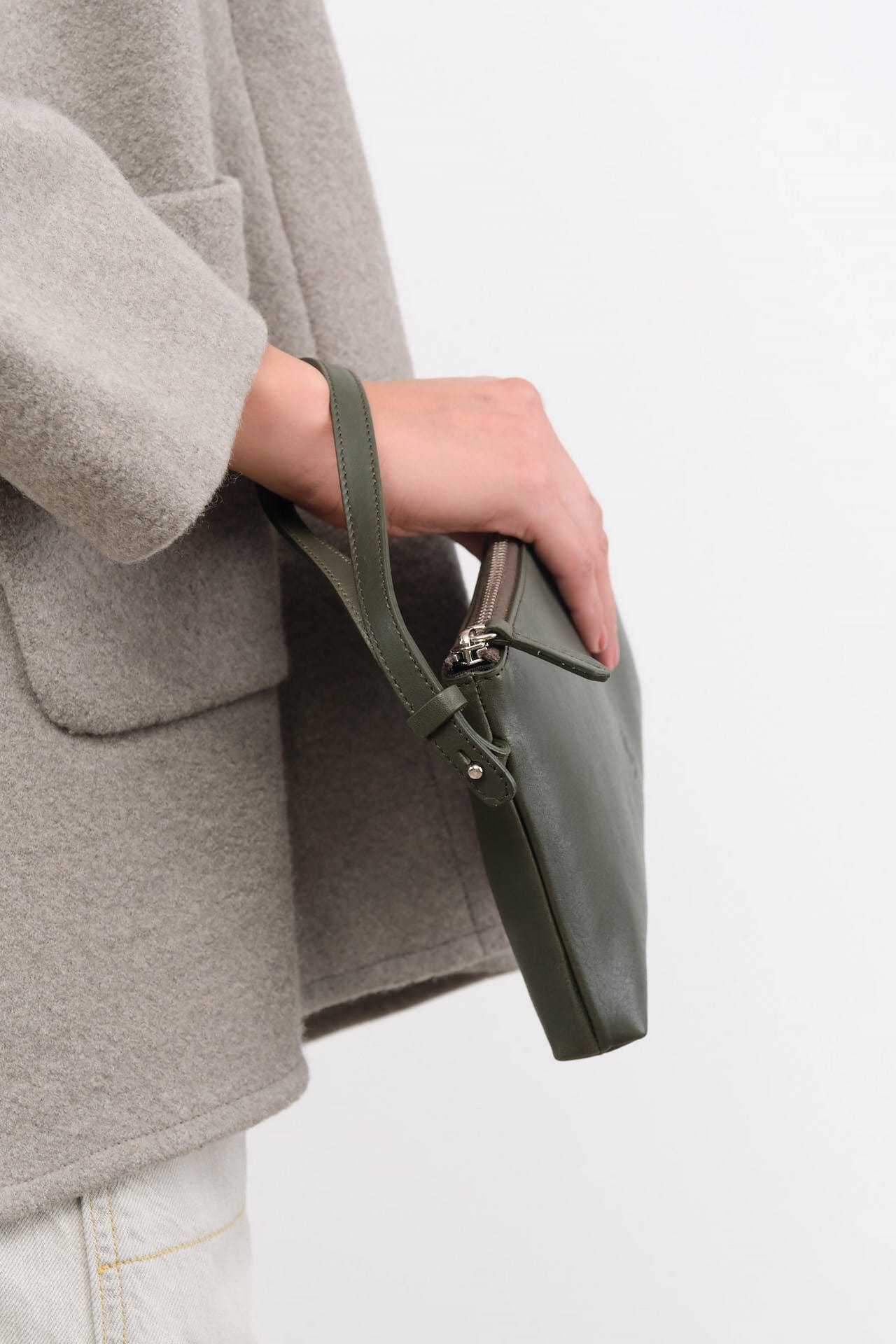 Il Bisonte Accessories Bags Oriuolo Clutch Bag Forest / 9.75" L X 5.5" W X 1.25" D